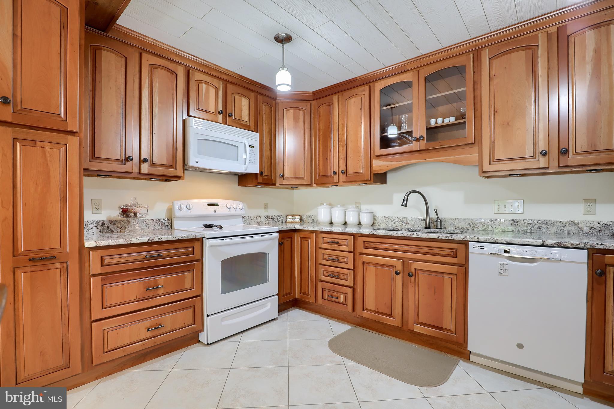 17 Harry Avenue Reading, PA 19607 - Photo 28 of 53 Kitchen
