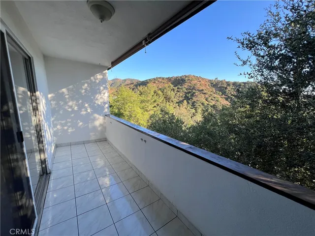 $500,000 | 1935 Alpha Road, Unit 337, Glendale, CA 91208