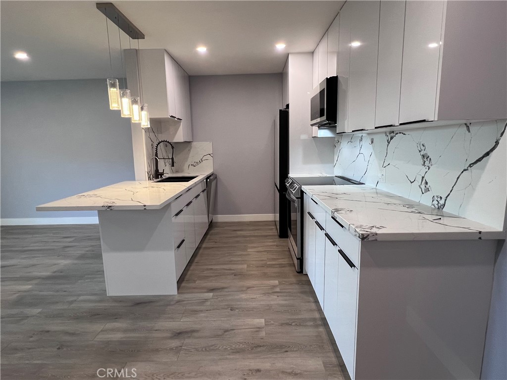 1935 Alpha Road, Unit 337 Glendale, CA 91208 - Photo 4 of 20