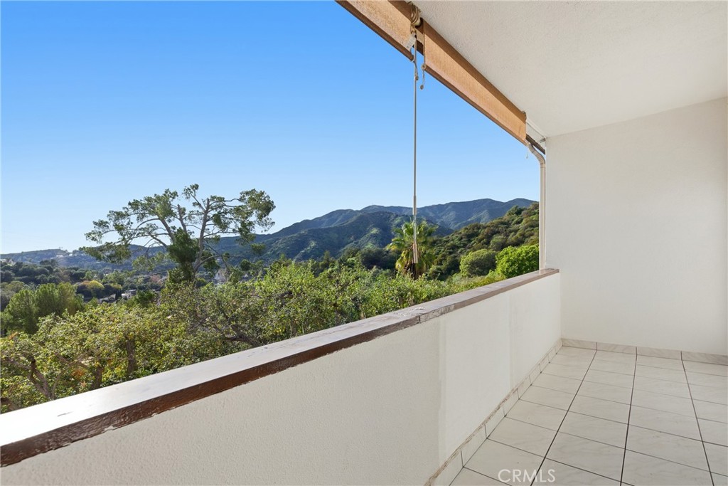 1935 Alpha Road, Unit 337 Glendale, CA 91208 - Photo 5 of 10