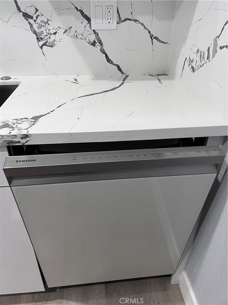 1935 Alpha Road, Unit 337 Glendale, CA 91208 - Photo 6 of 20