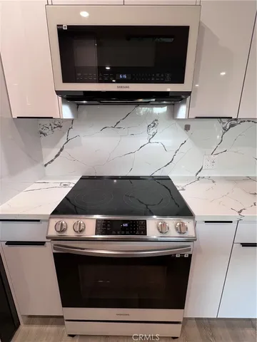 $500,000 | 1935 Alpha Road, Unit 337, Glendale, CA 91208