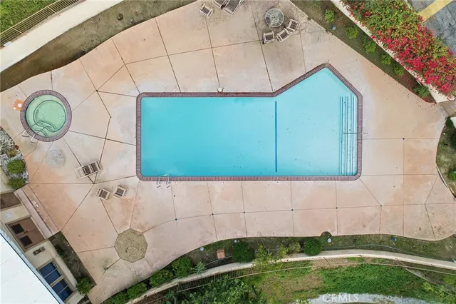 $500,000 | 1935 Alpha Road, Unit 337, Glendale, CA 91208