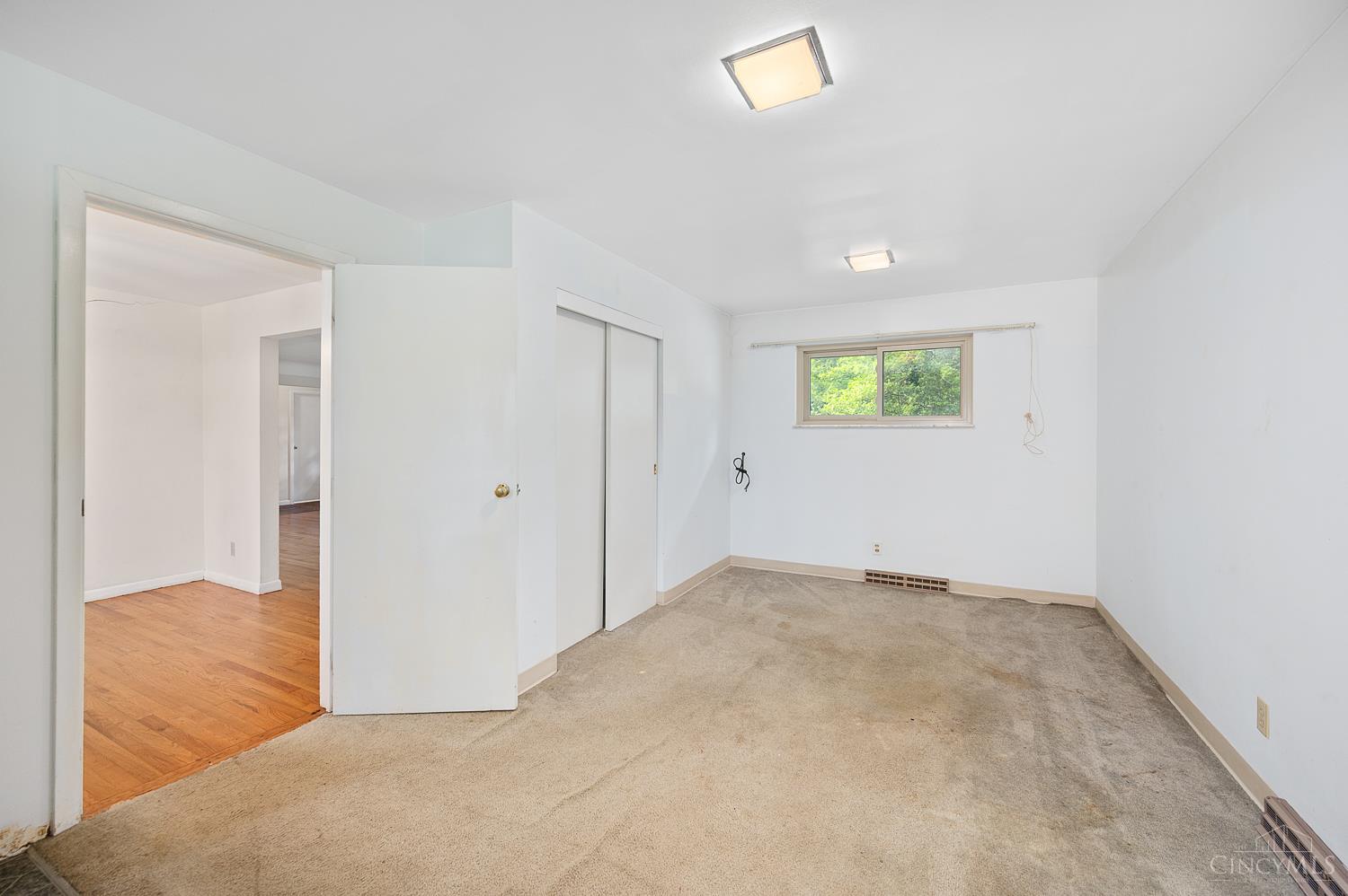 1976 Adams Road Cincinnati, OH 45231 - Photo 31 of 47 Gallery Image 31