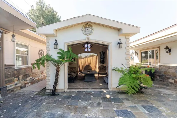 $5,500 | 2138 North Frederic Street, Burbank, CA 91504