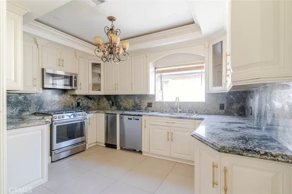 $5,500 | 2138 North Frederic Street, Burbank, CA 91504