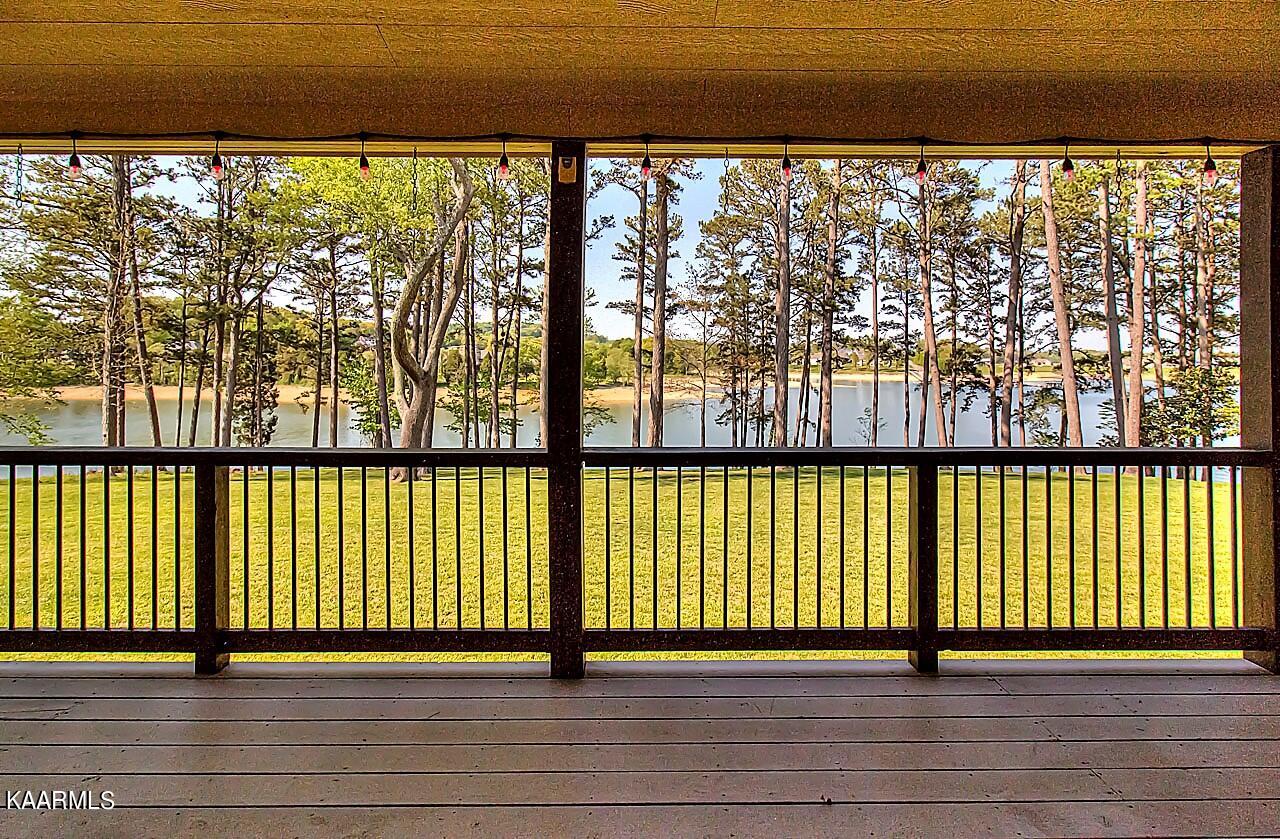 607 Peninsula Pointe Rutledge, TN 37861 - Photo 31 of 52 607 Peninsula rear deck 4