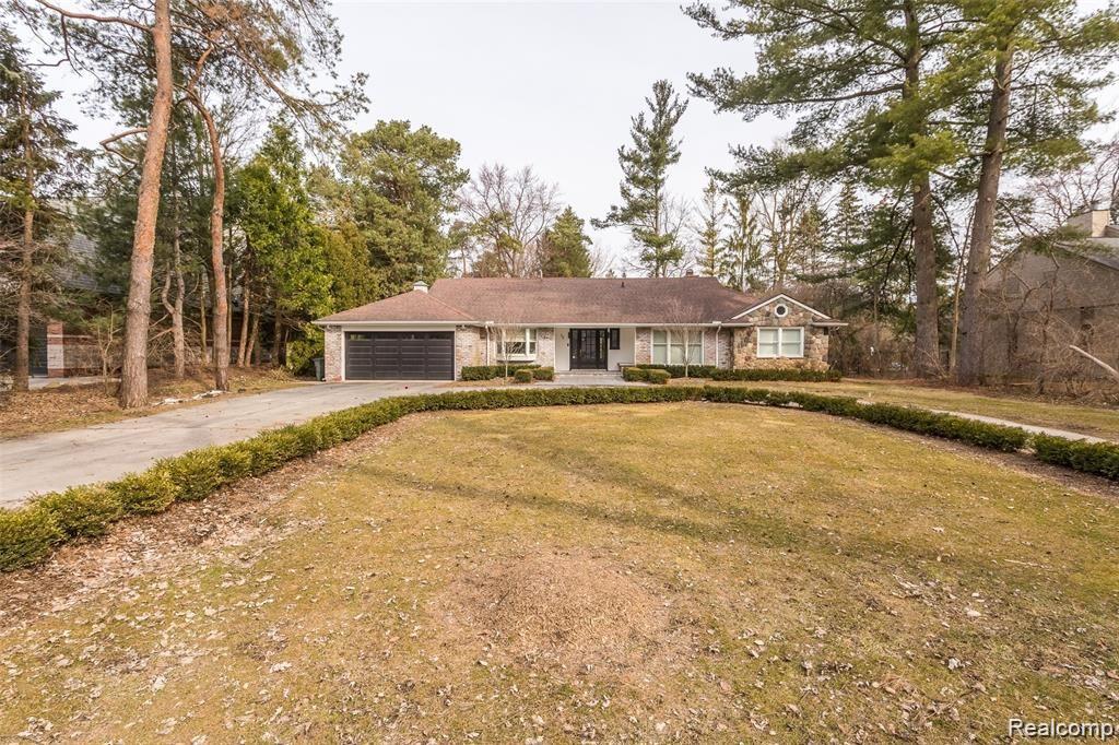 75 Manor Road Bloomfield Hills, MI 48304 - Photo 2 of 56 Manor-3.jpg