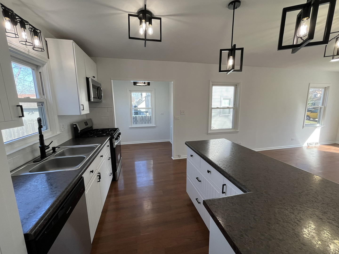 3622 178th Street Lansing, IL 60438 - Photo 4 of 15