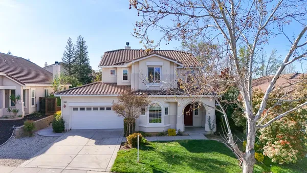$925,000 | 262 West Country Club Drive, Brentwood, CA 94513