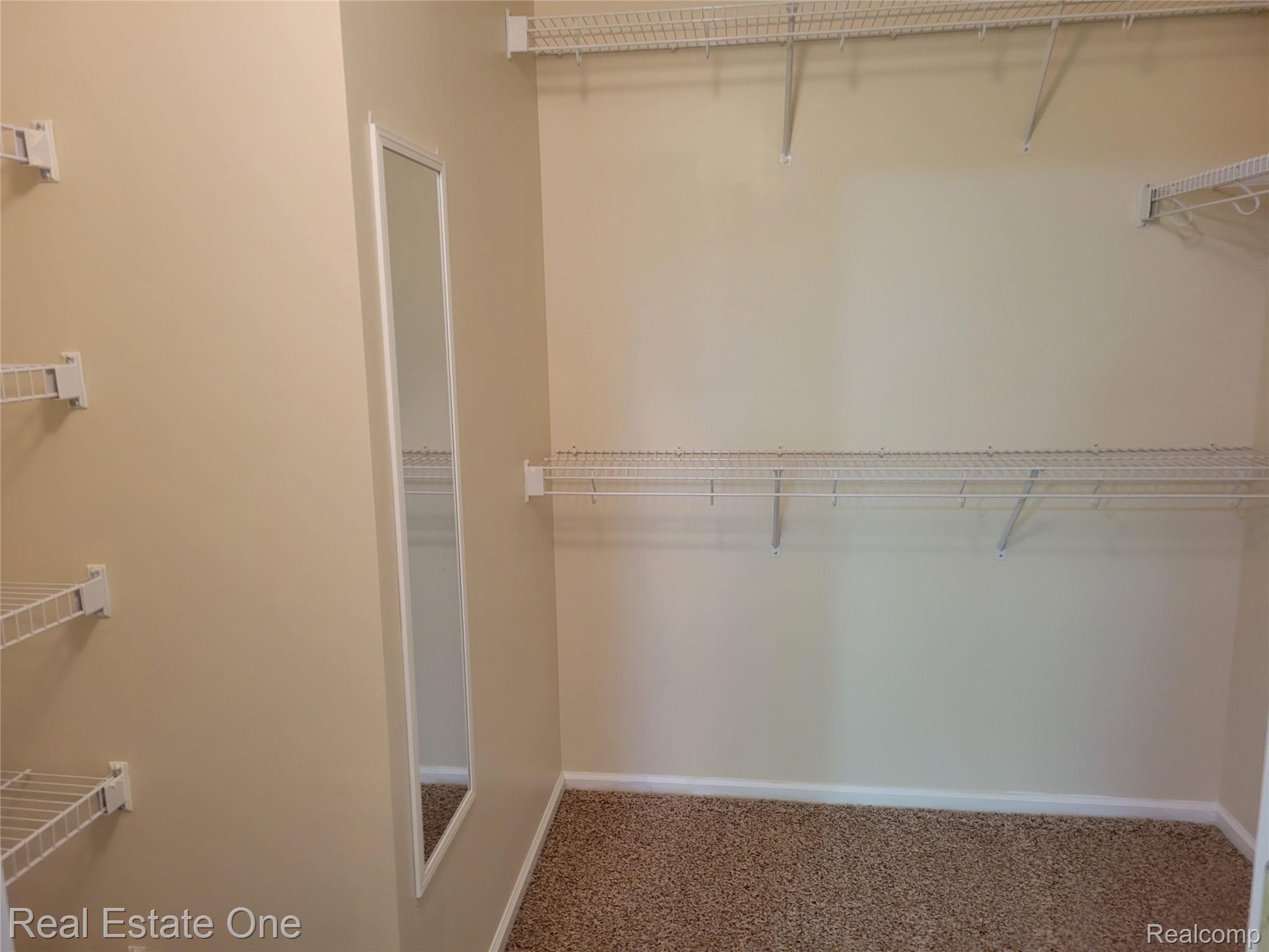 3562 Tremonte Circle, Unit 127 Rochester, MI 48306 - Photo 8 of 28 20210606_105248.jpg