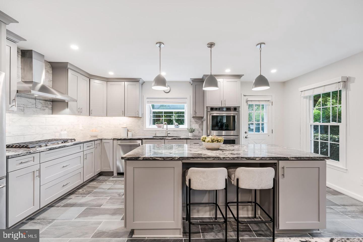 10812 Hunt Club Road Reston, VA 20190 - Photo 3 of 74 Gallery Image 3