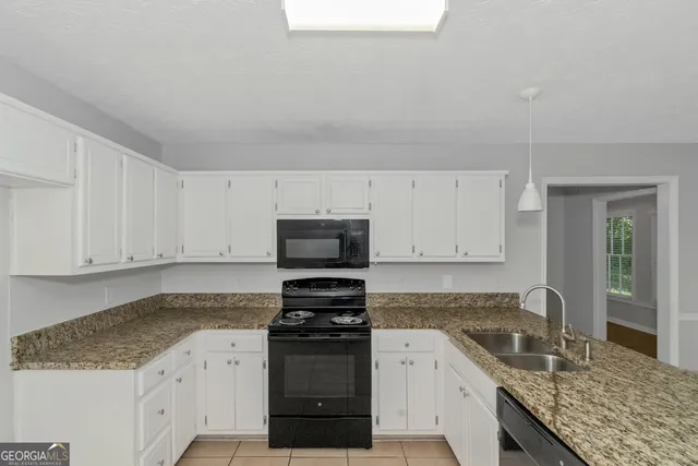 $1,700 | 213 Robin Lane, Stockbridge, GA 30281