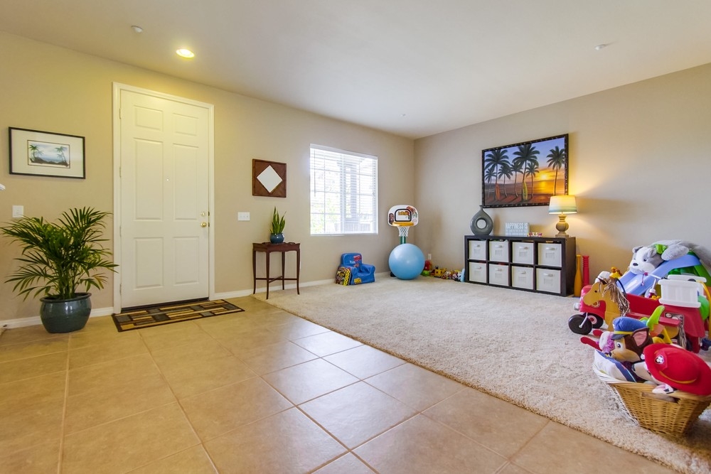 312 Natalie Way Fallbrook, CA 92028 - Photo 3 of 25