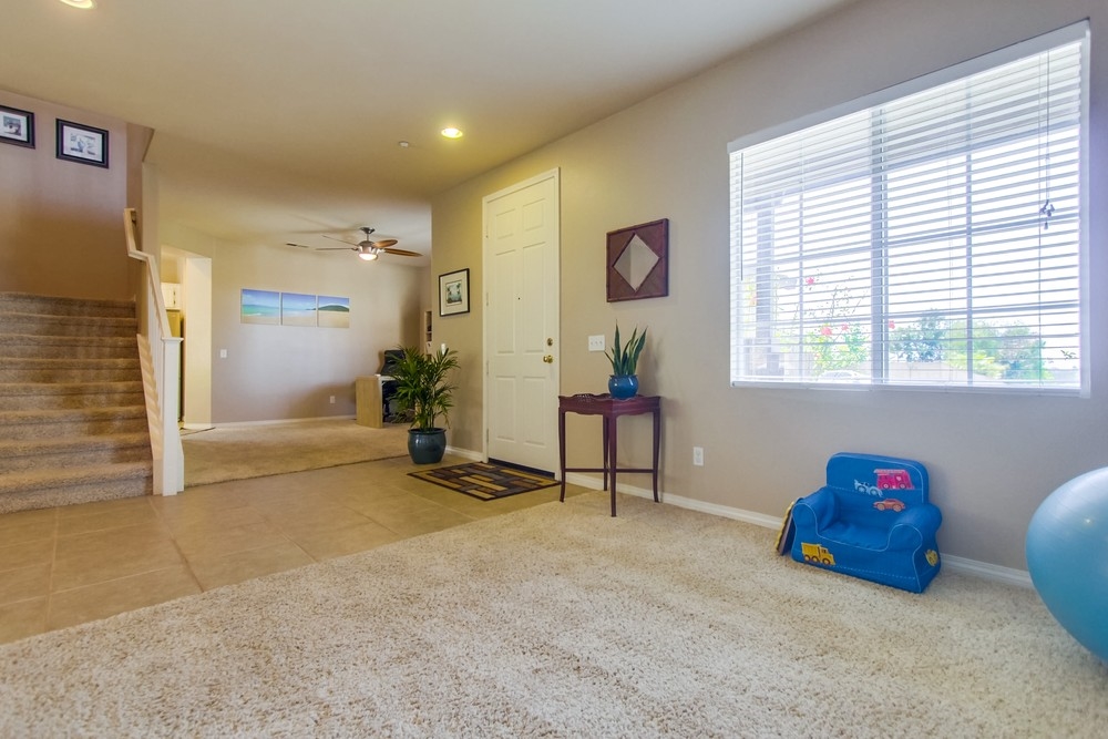 312 Natalie Way Fallbrook, CA 92028 - Photo 4 of 25