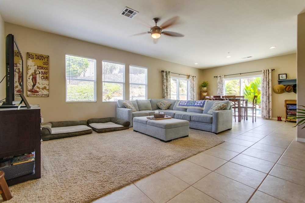 312 Natalie Way Fallbrook, CA 92028 - Photo 7 of 25