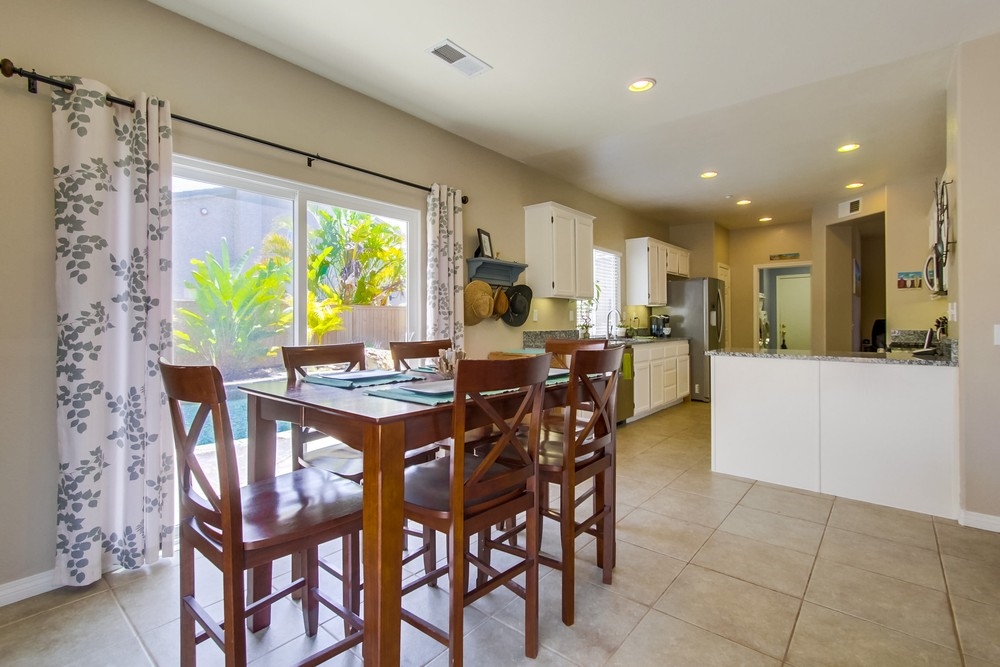 312 Natalie Way Fallbrook, CA 92028 - Photo 10 of 25