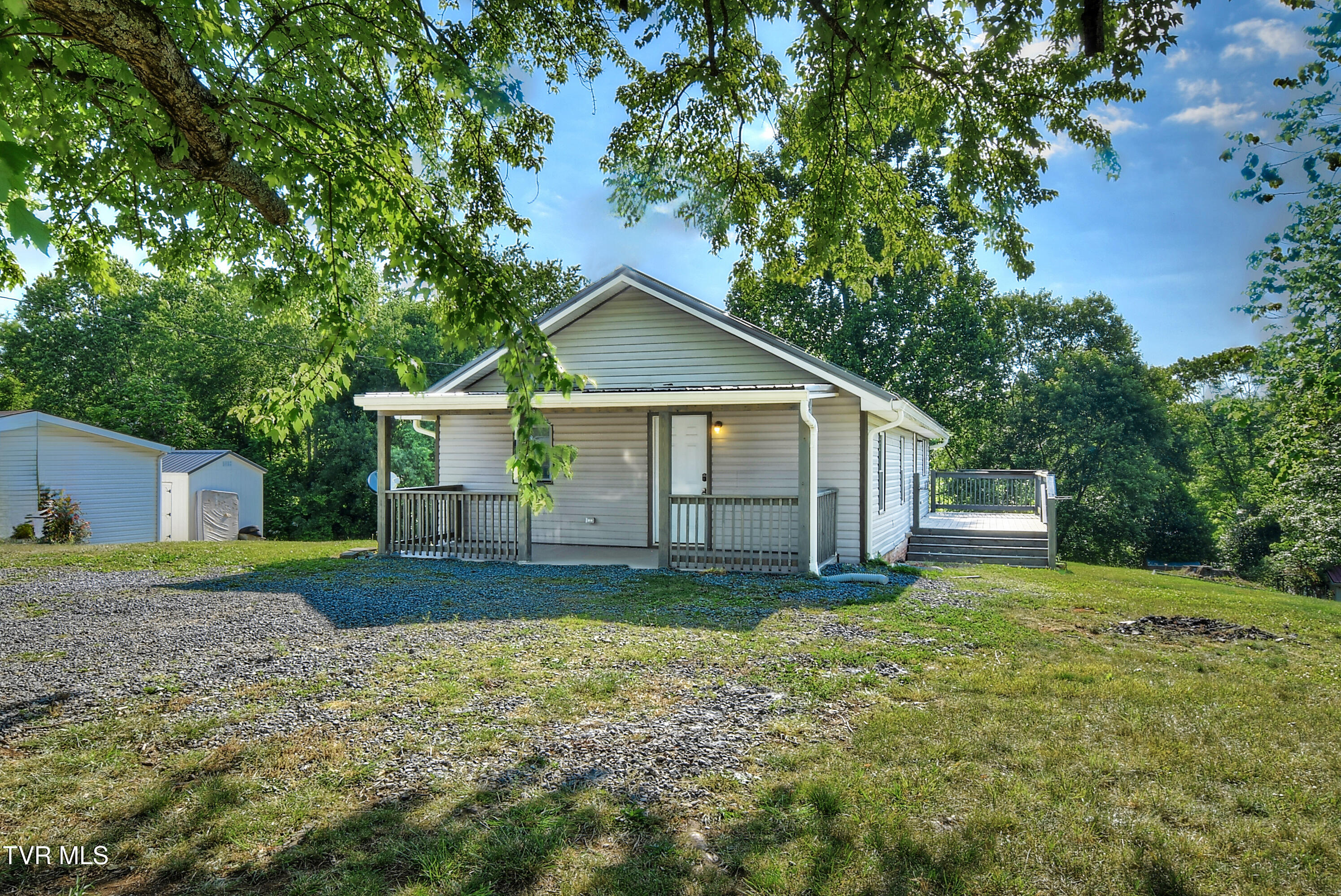 124 Fairridge Road Johnson City, TN 37604 - Photo 1 of 38 1