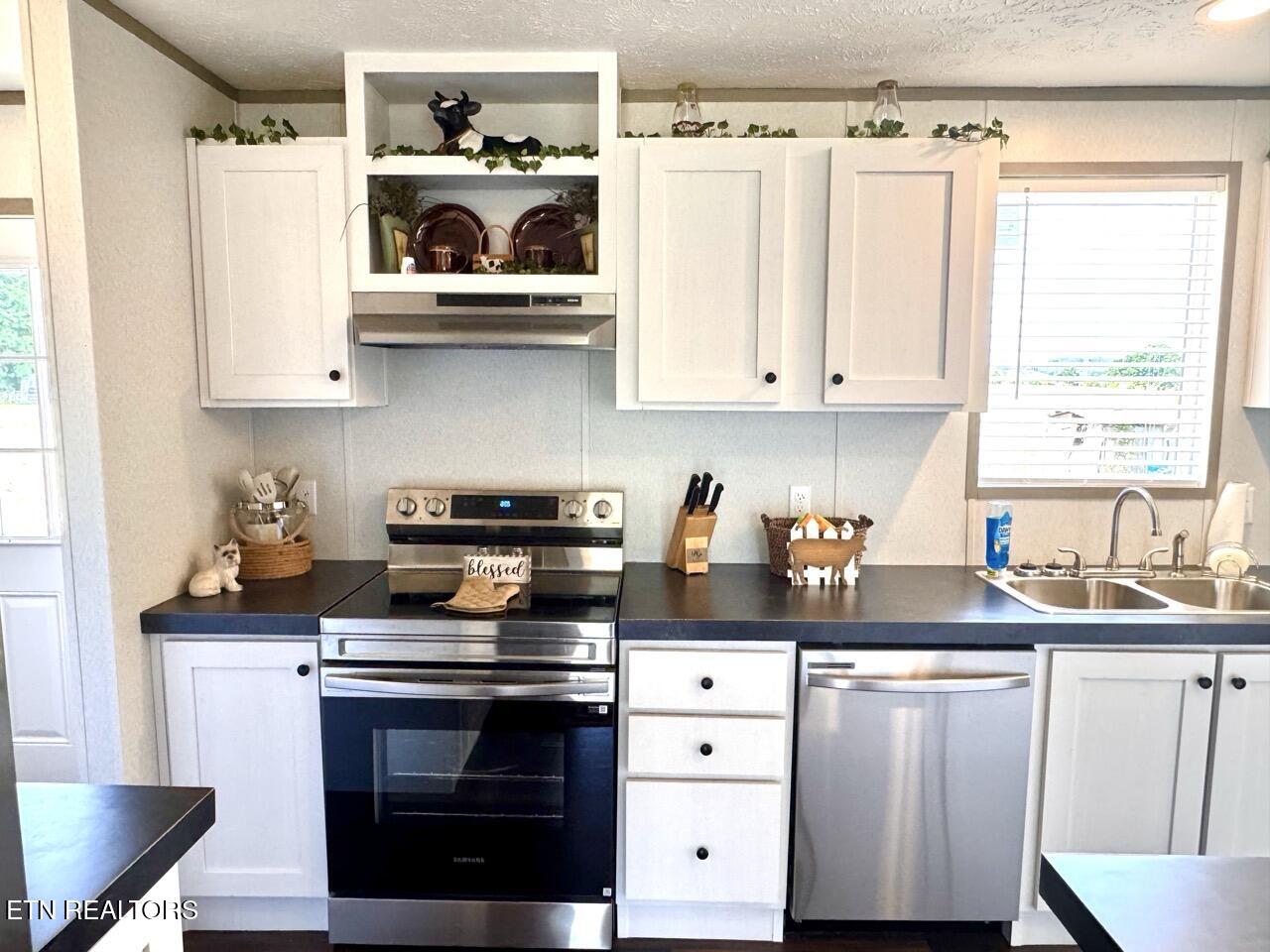 620 Pates Hill Road Mosheim, TN 37818 - Photo 15 of 51 Kitchen