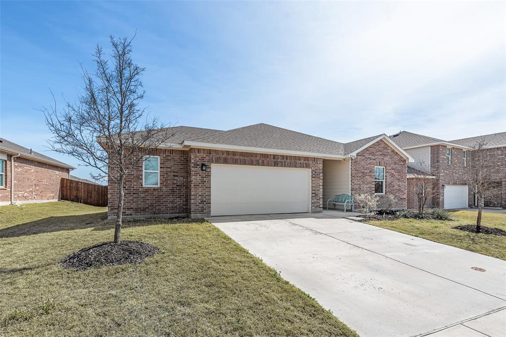 2544 Sanders Crk Road Glenn Heights, TX 75154 - Photo 3 of 22