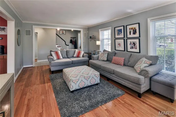 $499,000 | 8069 Teasdale Avenue, University City, MO 63130