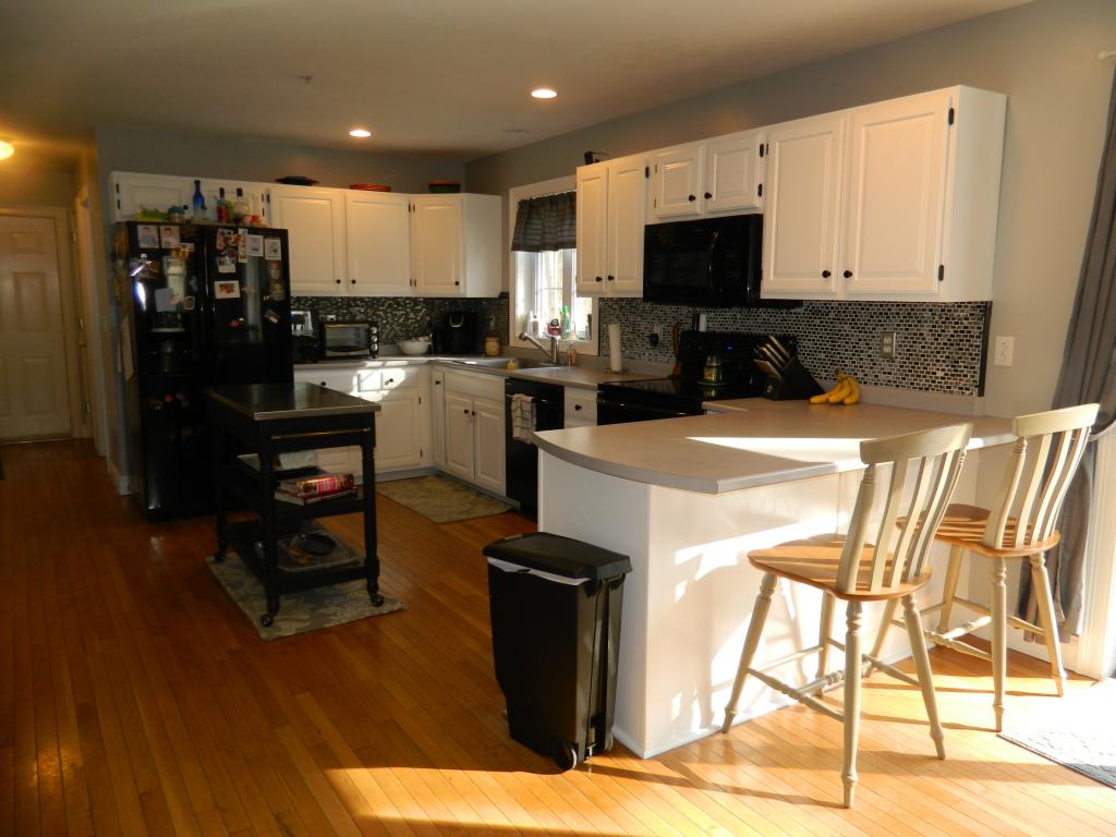 238 Oak Hill Road Northfield, NH 03276 - Photo 6 of 33