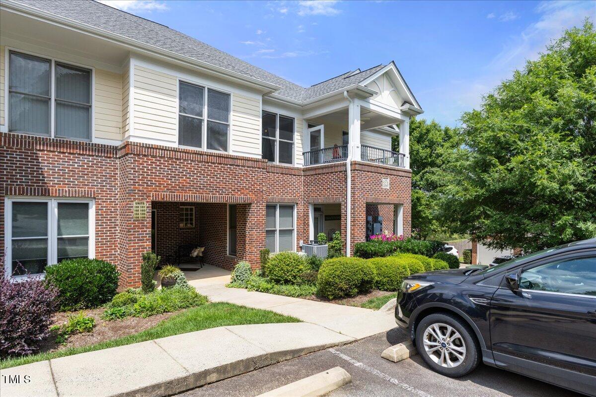 800 West Savannah Ridge Road, Unit 109 Holly Springs, NC 27540 - Photo 5 of 32 01-800 Savannah Ridge RD