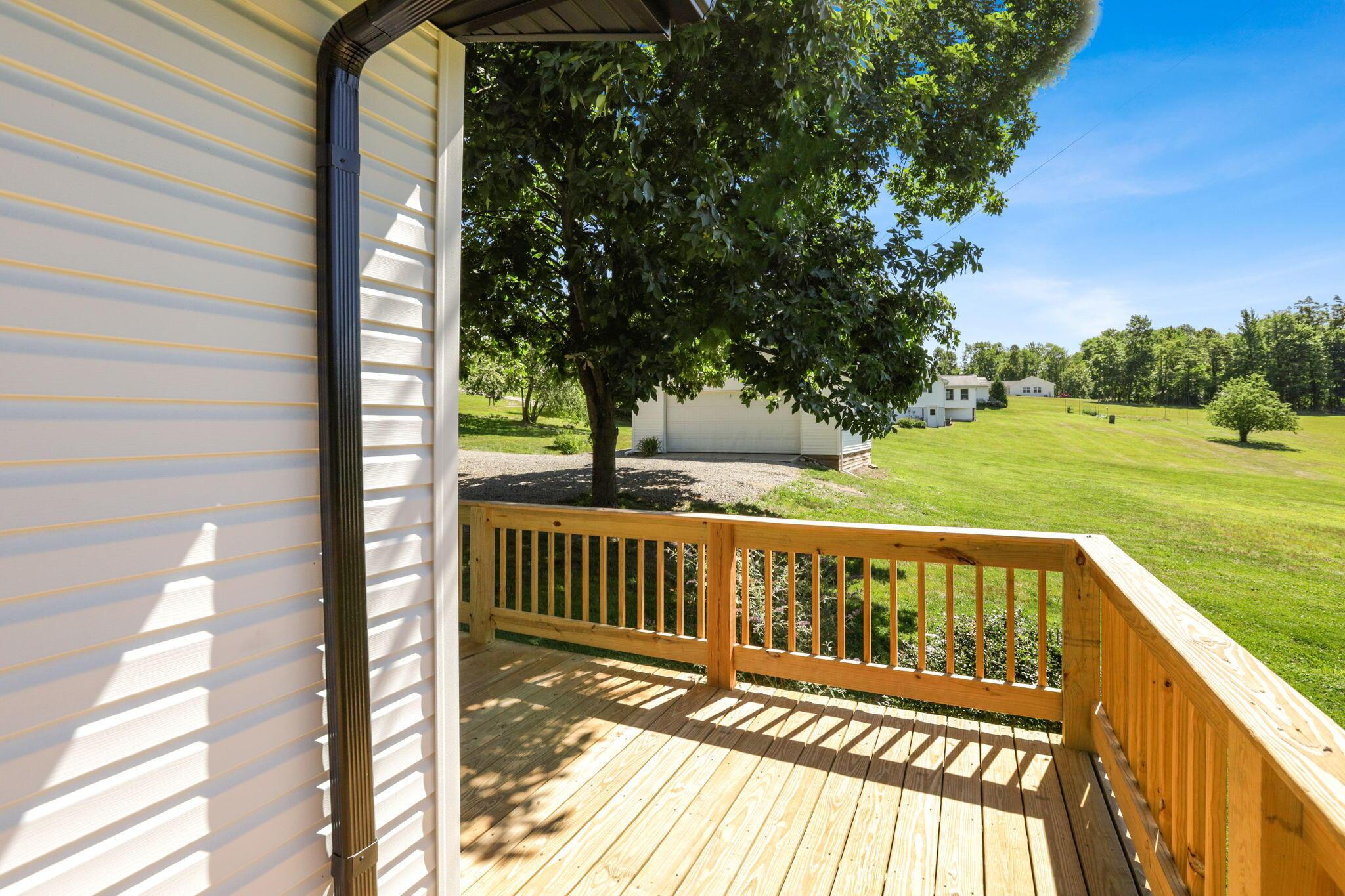 18240 Crawmer Road Southeast Newark, OH 43056 - Photo 42 of 69 Rear & Side Deck