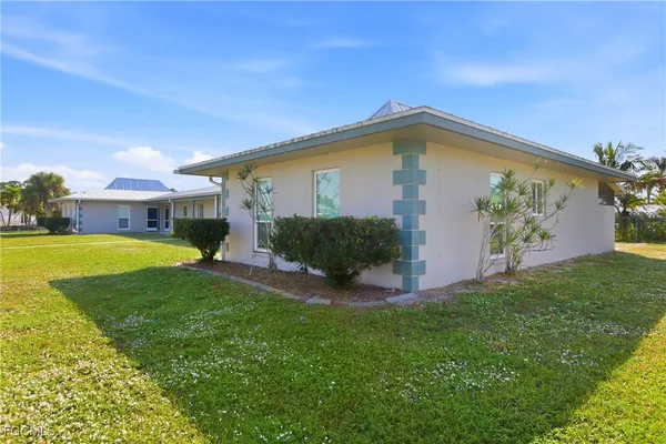 $149,000 | 5725 Genesee Parkway, Unit 10, Bokeelia, FL 33922