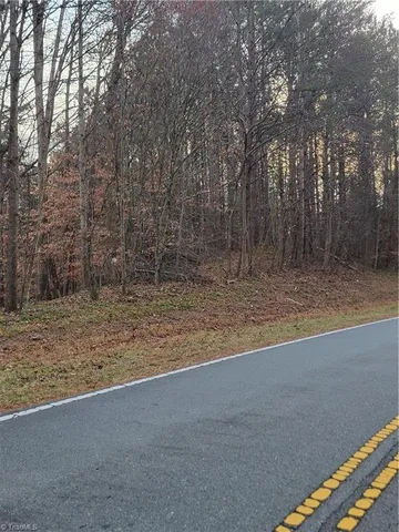 $205,000 | 1671 Bowen Road, Pinnacle, NC 27043