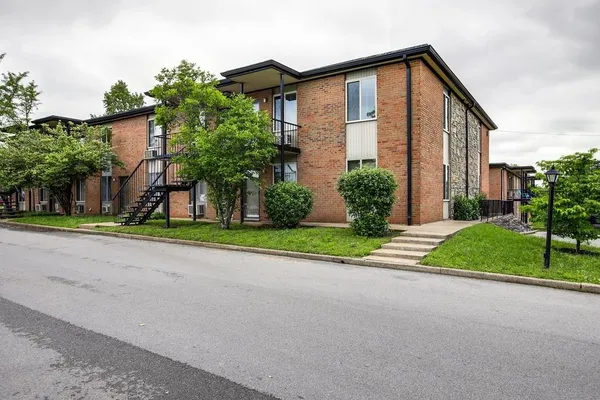 $1,400 | 2601 Hillsboro Pike, Unit F12, Nashville, TN 37212