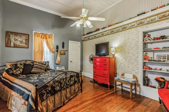 $496,500 | 1307 Wright Street, Llano, TX 78643