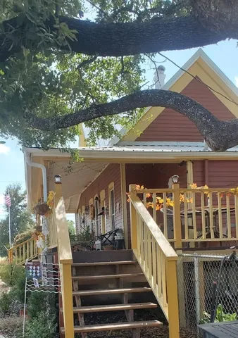 $496,500 | 1307 Wright Street, Llano, TX 78643