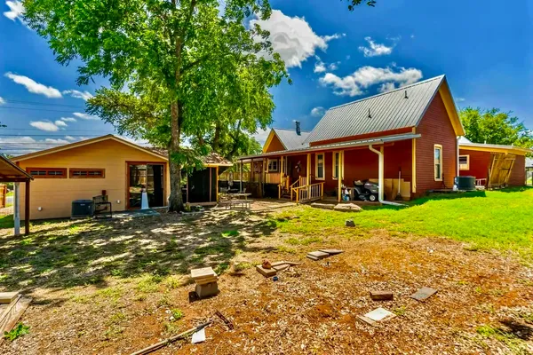 $475,000 | 1307 Wright Street, Llano, TX 78643