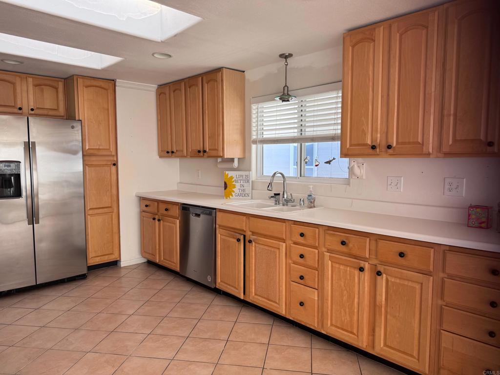 6610 Easy Street Carlsbad, CA 92011 - Photo 25 of 89