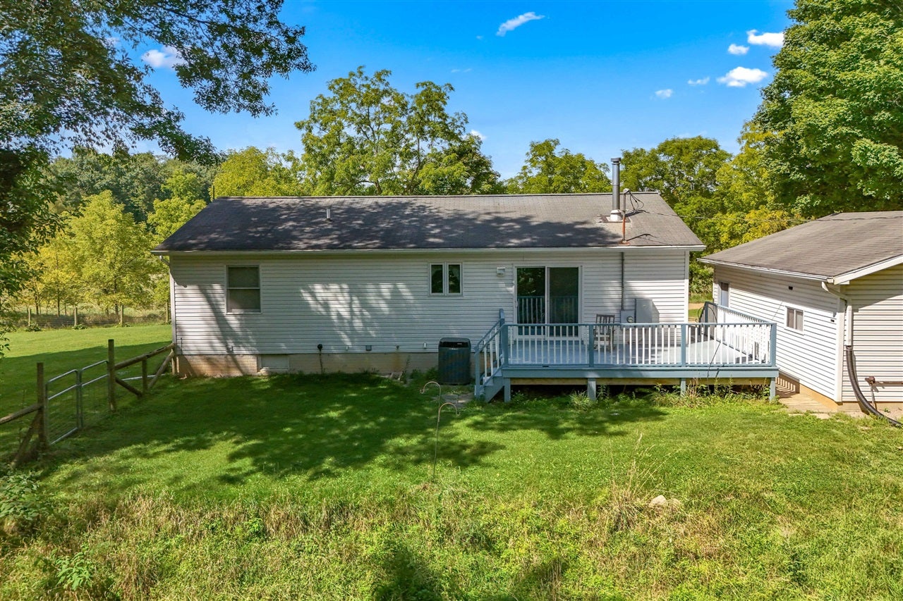 11441 Crampton Road Hillsdale, MI 49242 - Photo 7 of 48 Gallery Image 7