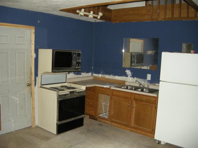 7360 Robertson Road Trafalgar, IN 46181 - Photo 3 of 12 Gallery Image 3