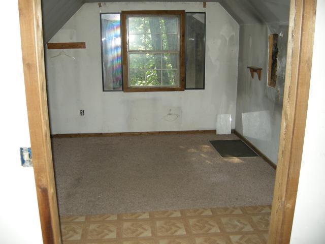 7360 Robertson Road Trafalgar, IN 46181 - Photo 9 of 12 Gallery Image 9