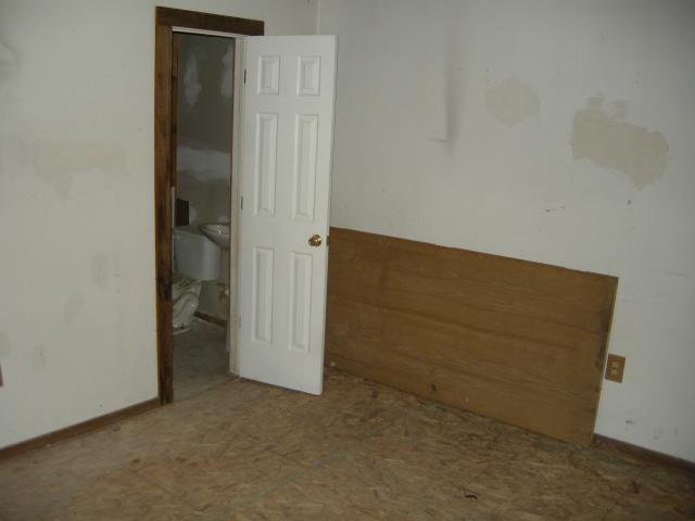 7360 Robertson Road Trafalgar, IN 46181 - Photo 10 of 12 Gallery Image 10