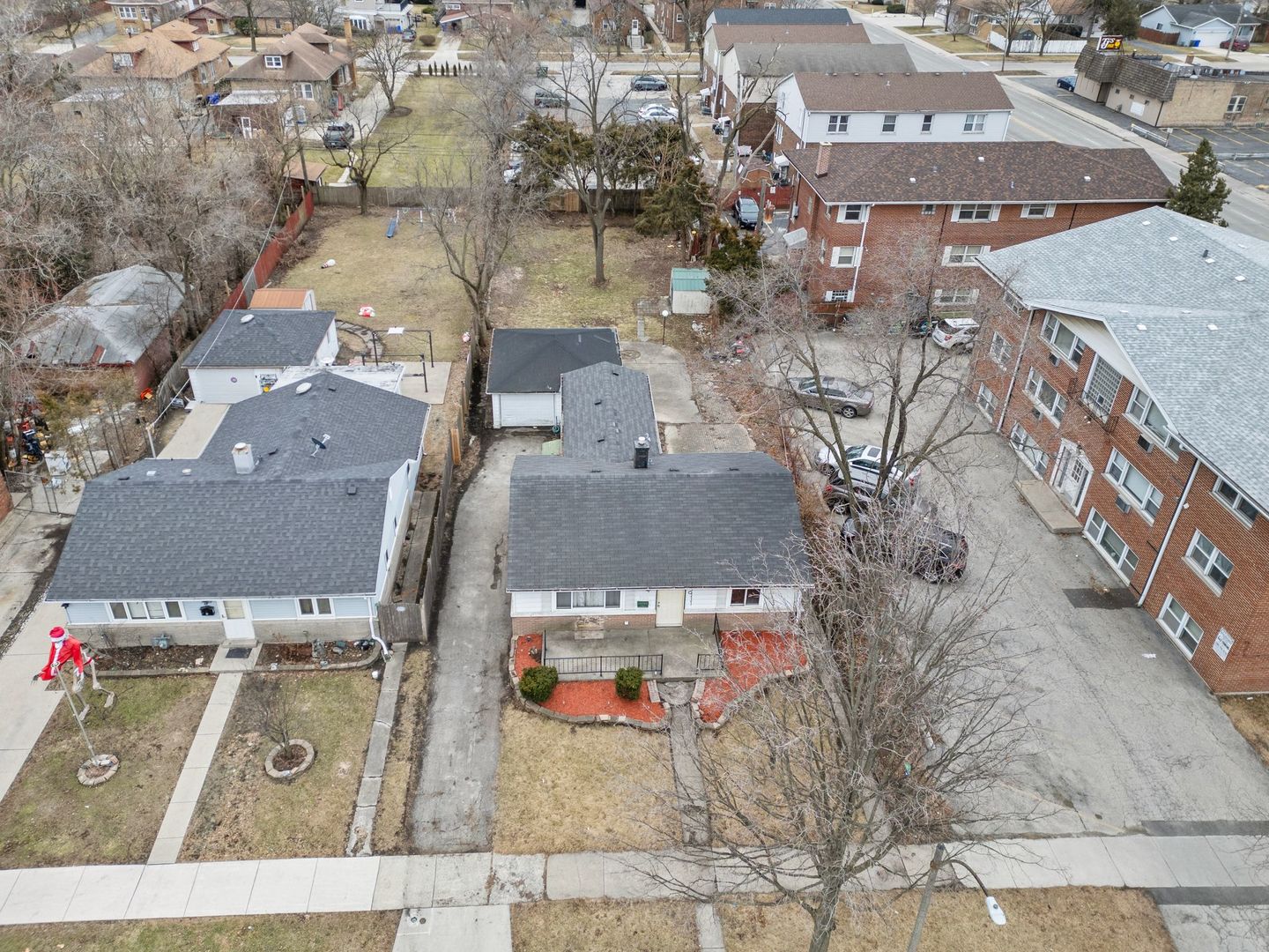 7911 45th Street Lyons, IL 60534 - Photo 21 of 22 an aerial view of residential houses with outdoor space