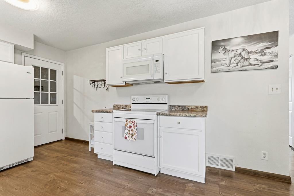 201 3rd Street East Tracy, MN 56175 - Photo 18 of 39