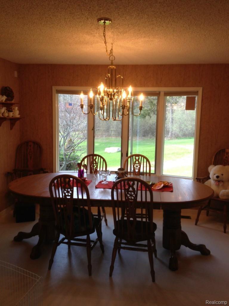3040 Brighton Road Howell, MI 48843 - Photo 7 of 17 IMG_5822.jpg