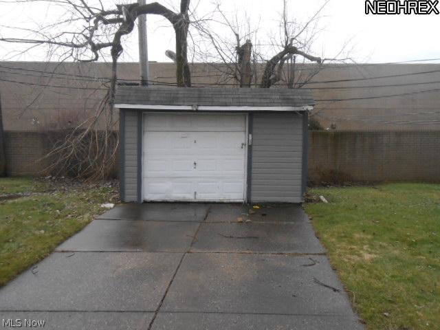 4018 Okalona Road Cleveland, OH 44118 - Photo 12 of 13