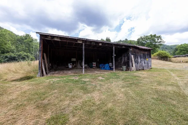 $995,000 | 22590 Criders Road, Criders, VA 22820