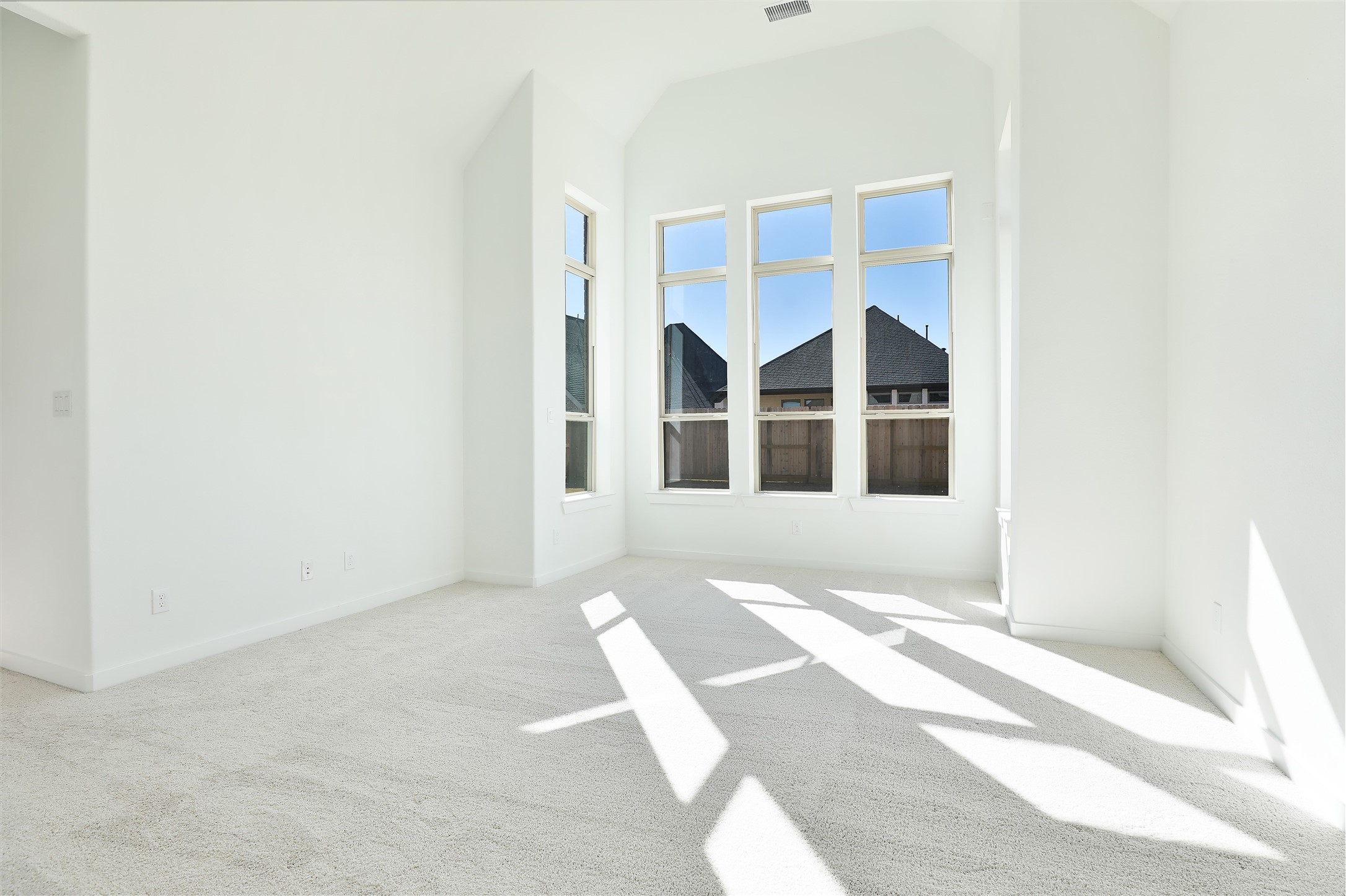 4222 Ana Ridge Lane Fulshear, TX 77441 - Photo 25 of 50 Master bedroom with bonus sitting area