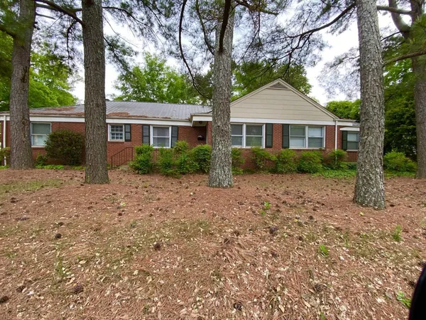 $1,795 | 2801 Wade Avenue, Raleigh, NC 27607
