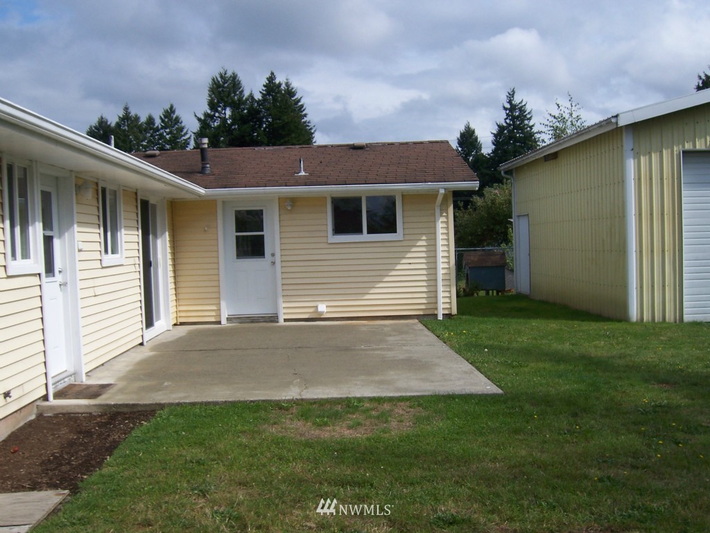 11431 Southeast 182nd Street Renton, WA 98055 - Photo 12 of 13