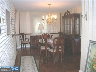 11714 Corry Road Philadelphia, PA 19154 - Photo 3 of 10 Dining Room