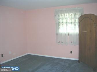 11714 Corry Road Philadelphia, PA 19154 - Photo 7 of 10 Bedroom