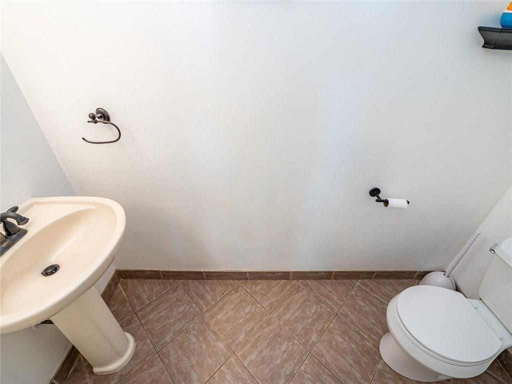 302 Bridgeton Road Weston, FL 33326 - Photo 30 of 60 Photo 30